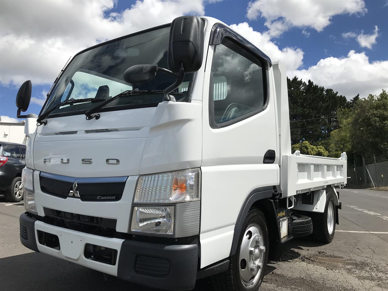 2019 Mitsubishi Canter