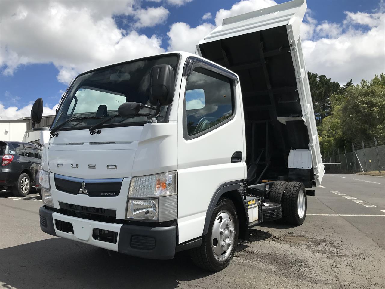 2019 Mitsubishi Canter