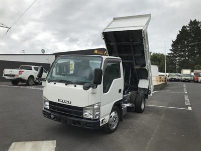 2014 Isuzu Elf