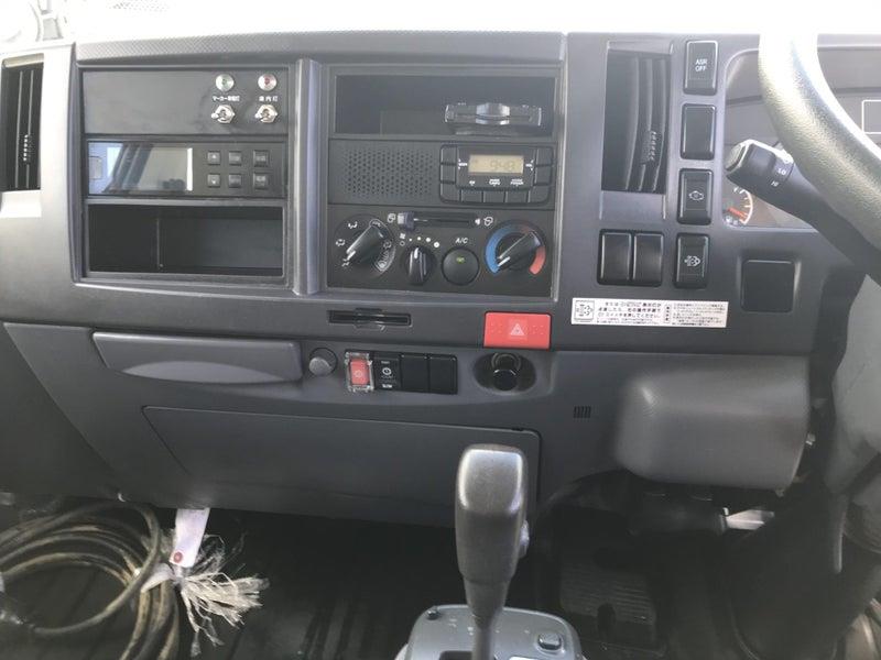 2018 Isuzu Elf