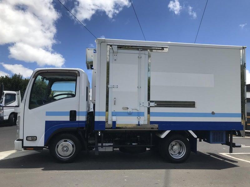 2018 Isuzu Elf