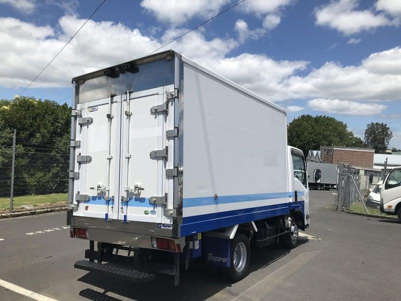 2018 Isuzu Elf