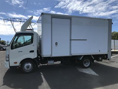 2018 Toyota Dyna - Thumbnail