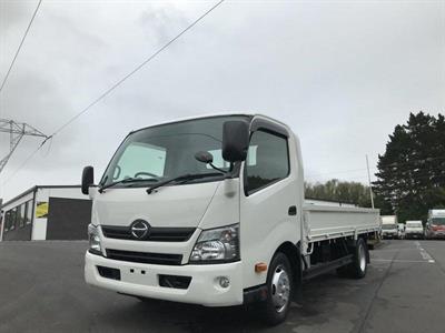 2015 Hino Dutro