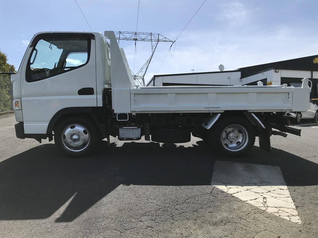 2017 Mitsubishi Canter