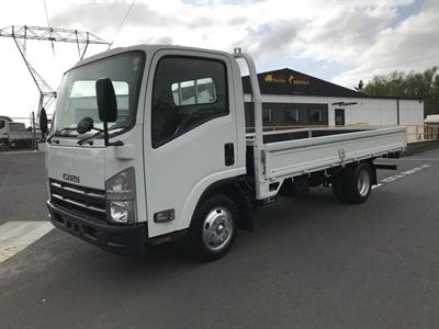 2013 Isuzu Elf