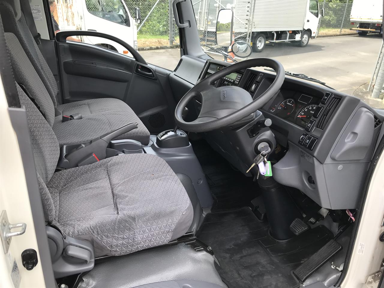 2019 Isuzu Elf