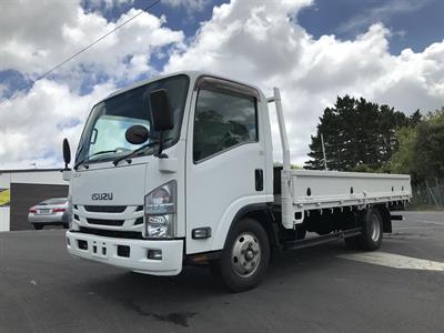 2017 Isuzu Elf