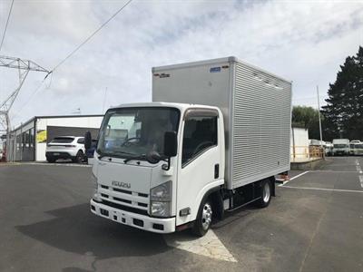 2014 Isuzu Elf