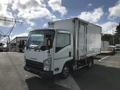 2017 Isuzu Elf