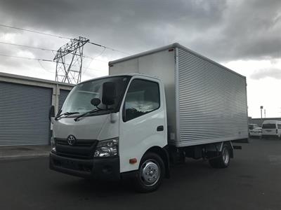 2016 Toyota Dyna - Thumbnail