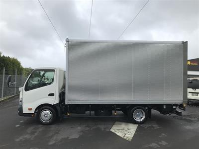 2017 Hino Dutro