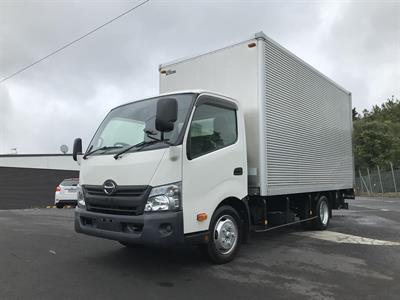 2017 Hino Dutro