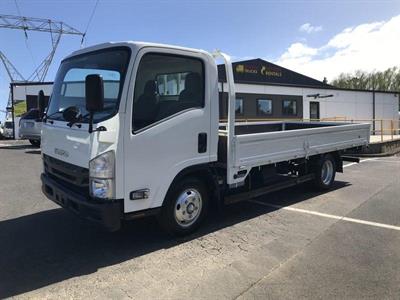 2015 Isuzu Elf