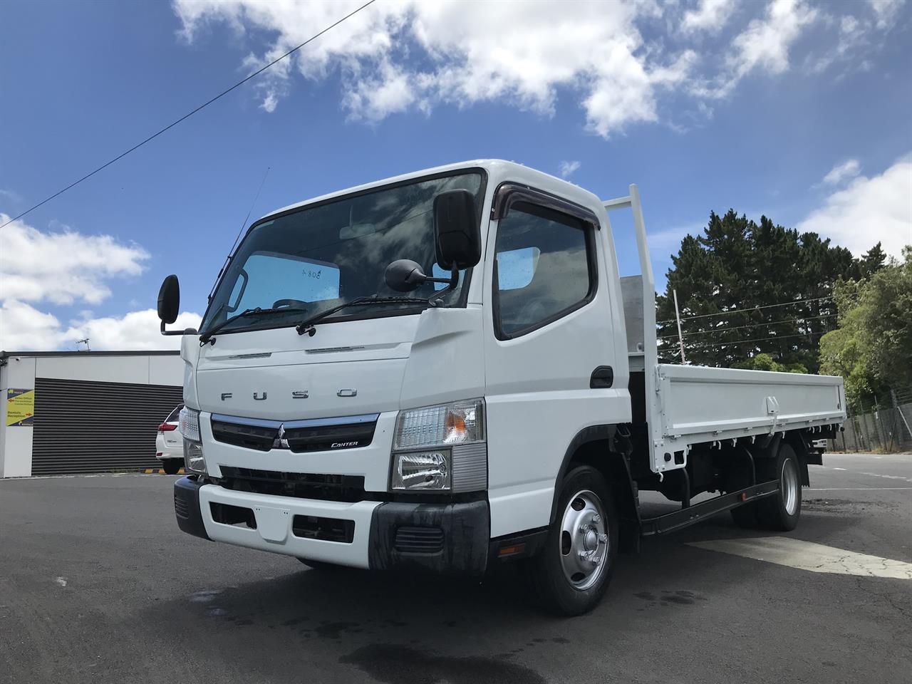 2017 Mitsubishi Canter