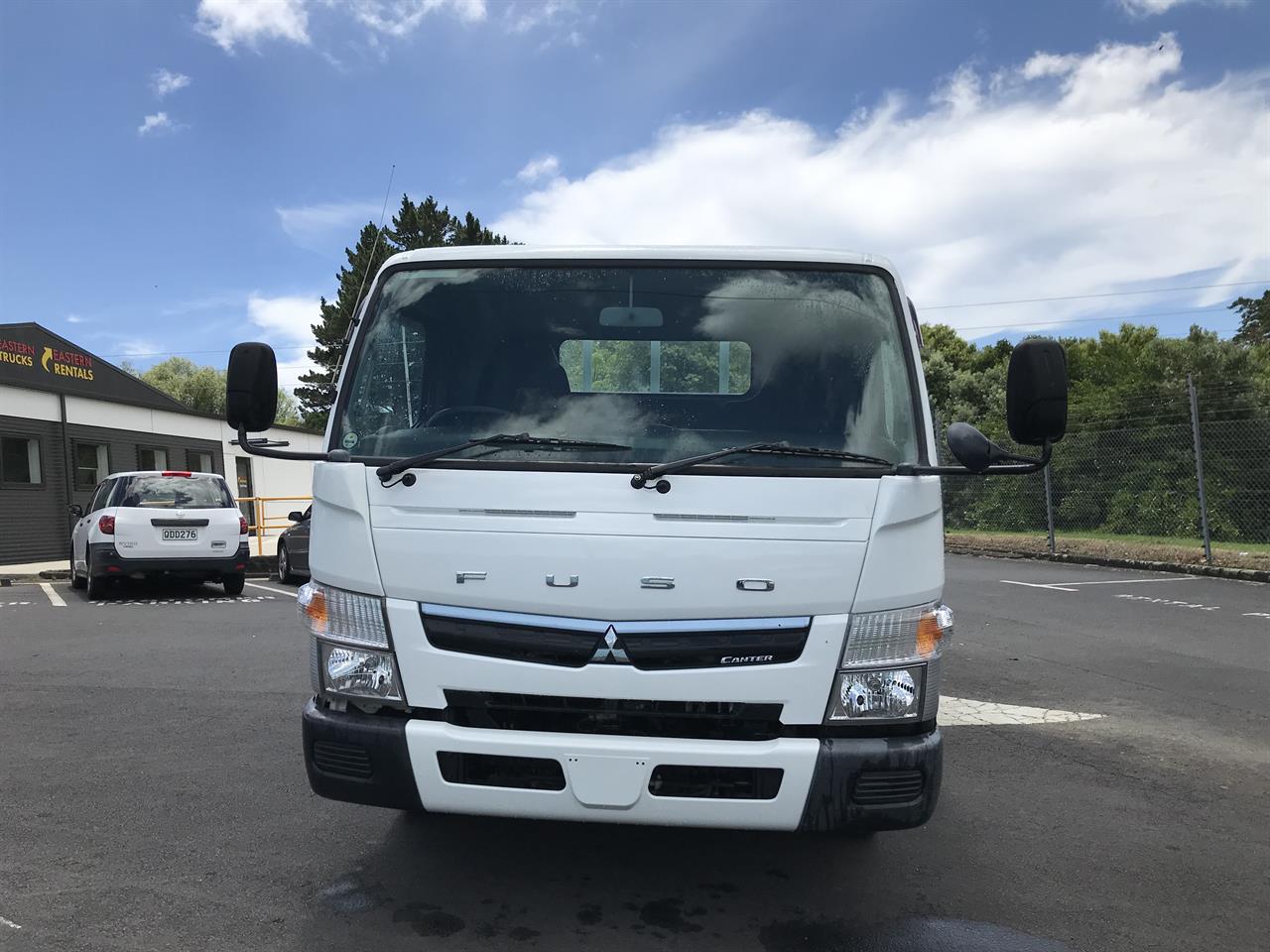 2017 Mitsubishi Canter